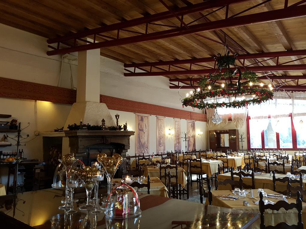 Hotel Julia Cassano dʼAdda Esterno foto